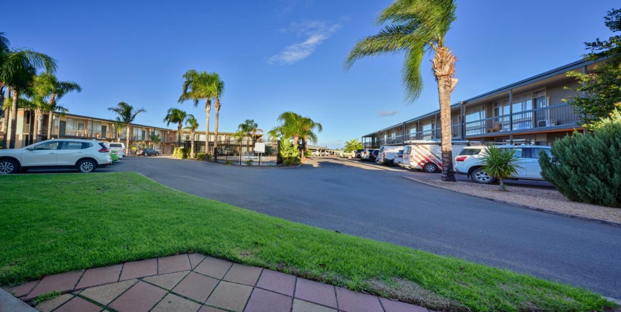 Westland Hotel Motel Whyalla Extérieur photo