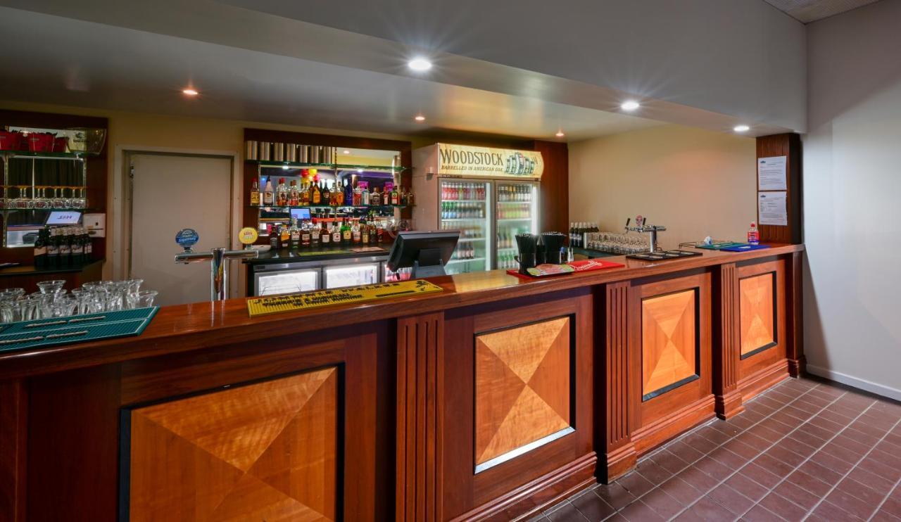 Westland Hotel Motel Whyalla Extérieur photo